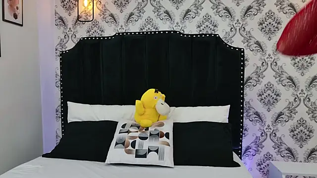 Snapshot of LexaDeRusso chatting on 09-08-25, 07:46 LexaDeRusso online show from 09-08-25, 07:46