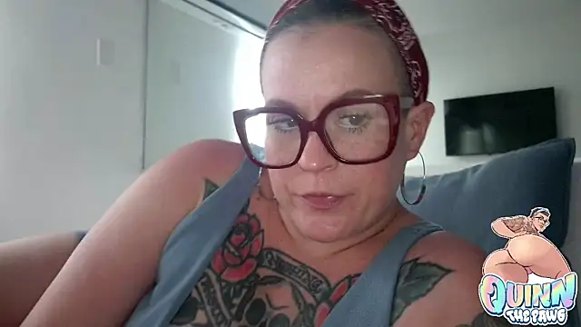 quinnmariexo online show from 12-04-25, 08:17