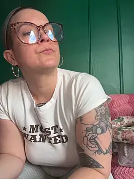 quinnmariexo online show from 03-30-26, 06:42