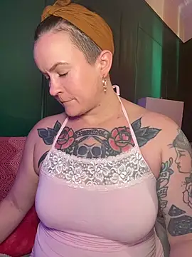 quinnmariexo online show from 06-06-26, 04:01