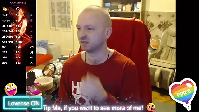 Snapshot of RealManHaveHairy chatting on 03-04-25, 05:56 RealManHaveHairy online show from 03-04-25, 05:56