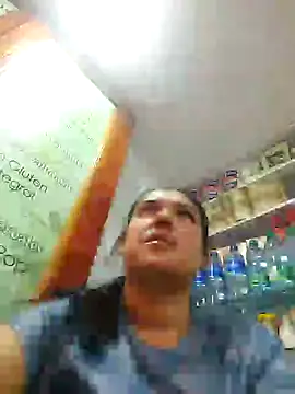 Snapshot of Sophie-hatter chatting on 12-18-24, 03:22 Sophie-hatter online show from 12-18-24, 03:22