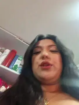 Sophie-hatter online show from 06-04-26, 03:18