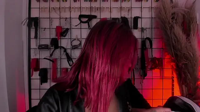 charrlotte quinn online show from 09-19-25, 09:48