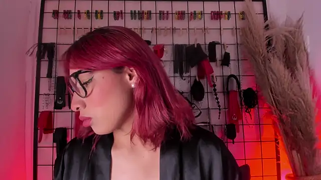 charrlotte quinn online show from 09-28-25, 09:09