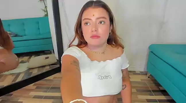 maddy066 online show from 01-30-25, 06:35