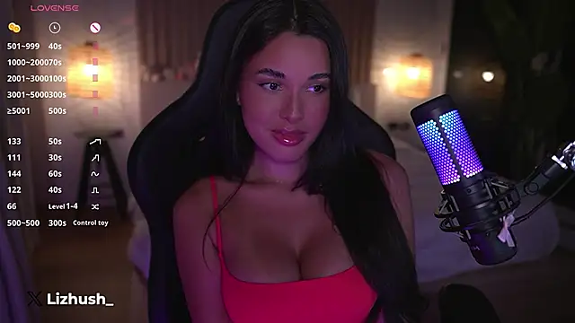 Snapshot of Lizhush_ chatting on 02-17-25, 05:43 Lizhush online show from 02-17-25, 05:43