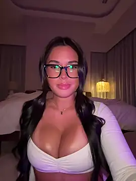 Snapshot of Lizhush_ chatting on 03-04-26, 04:13 Lizhush online show from 03-04-26, 04:13