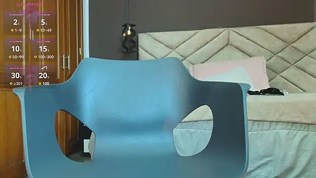 Raquel jones online show from 03-06-25, 05:43