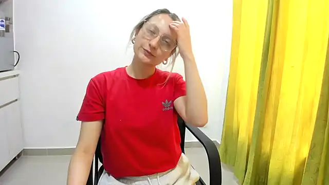 Snapshot of Adele_johnsonn1 chatting on 12-27-24, 03:15 Adele johnsonn1 online show from 12-27-24, 03:15
