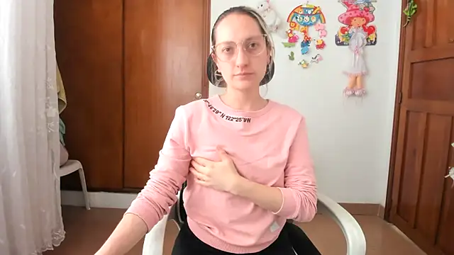Snapshot of Adele_johnsonn1 chatting on 10-01-25, 02:45 Adele johnsonn1 online show from 10-01-25, 02:45