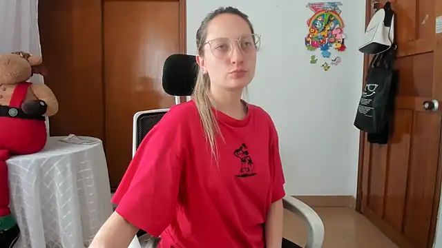 Snapshot of Adele_johnsonn1 chatting on 06-10-26, 07:46 Adele johnsonn1 online show from 06-10-26, 07:46