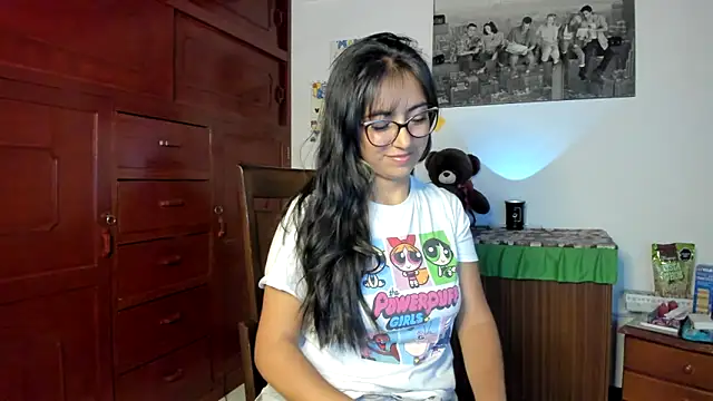 Isabellaa22 1 online show from 01-03-25, 11:44