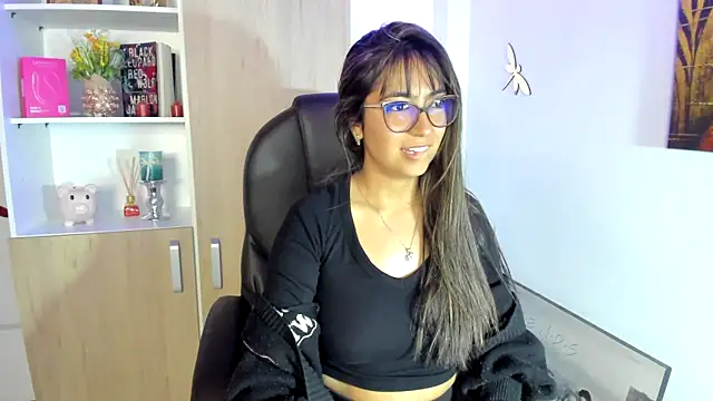 Isabellaa22 1 online show from 02-21-25, 01:44