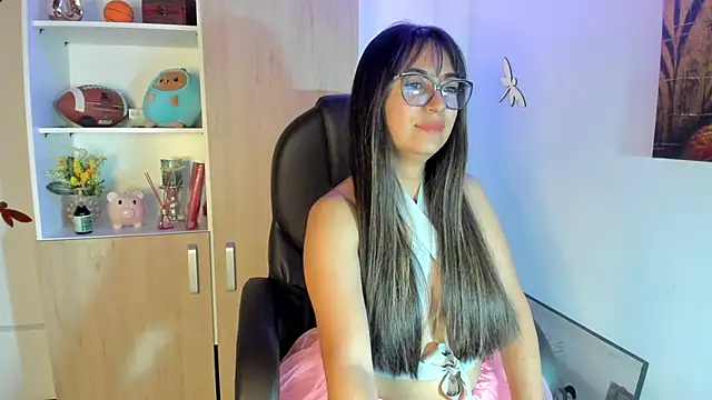 Isabellaa22 1 online show from 09-17-25, 11:06