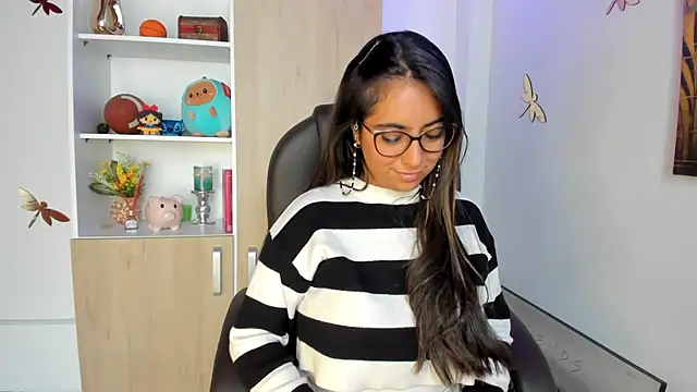 Isabellaa22 1 online show from 10-22-25, 05:13