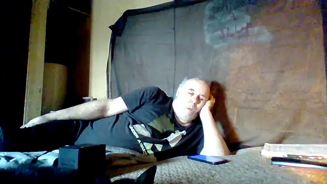 Nightshade7712 online show from 10-11-25, 06:06