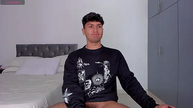 Valerio James7 online show from 02-10-25, 05:52