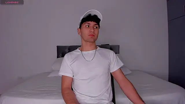 Valerio James7 online show from 03-12-25, 03:46