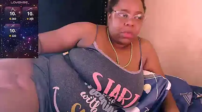 TatianaSantodomingo online show from 01-01-25, 02:19