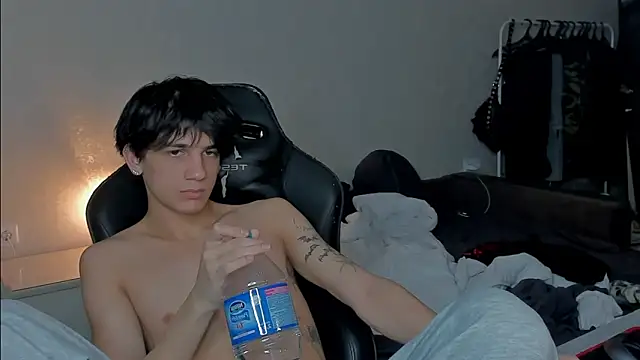 Snapshot of MarkBrowniii chatting on 01-02-25, 11:49 MarkBrowniii online show from 01-02-25, 11:49