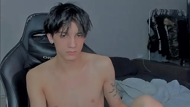 Snapshot of MarkBrowniii chatting on 01-09-25, 08:55 MarkBrowniii online show from 01-09-25, 08:55