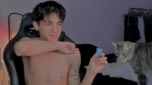 Snapshot of MarkBrowniii chatting on 01-30-25, 11:13 MarkBrowniii online show from 01-30-25, 11:13