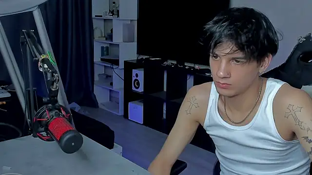 Snapshot of MarkBrowniii chatting on 09-13-25, 02:44 MarkBrowniii online show from 09-13-25, 02:44