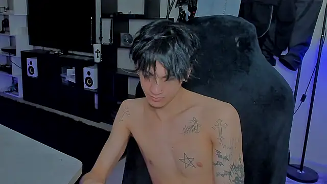 MarkBrowniii online show from 04-10-26, 06:01