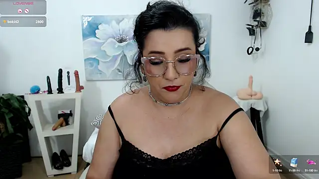 mom hot   online show from 02-03-25, 02:58