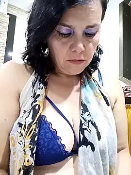 Natasha milf   online show from 02-15-25, 09:37