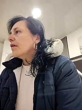 Natasha milf   online show from 10-06-25, 12:46