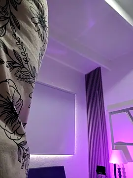 Natasha milf   online show from 10-07-25, 12:46