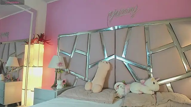 Bonniepark online show from 04-15-26, 01:07