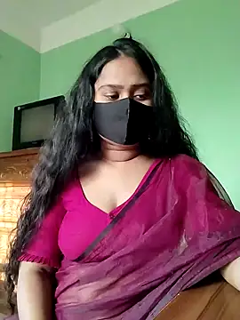 Idhika Paul online show from 02-16-25, 10:43