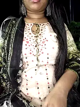 Idhika Paul online show from 10-06-25, 04:43