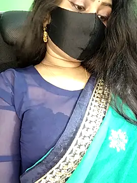 Idhika Paul online show from 03-08-26, 02:04