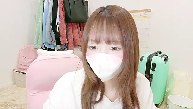 Snapshot of Yui-Ch chatting on 02-19-26, 02:35 Yui-Ch online show from 02-19-26, 02:35