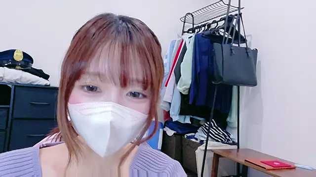 Snapshot of Yui-Ch chatting on 03-05-26, 12:56 Yui-Ch online show from 03-05-26, 12:56