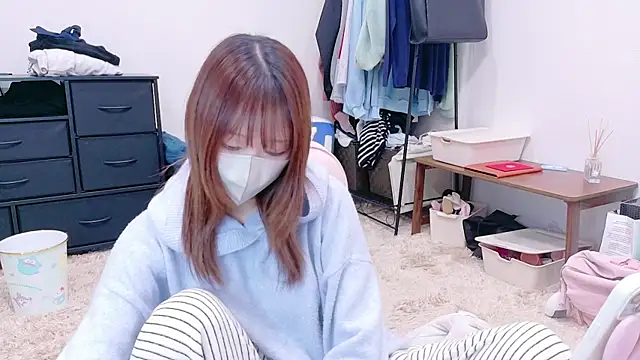 Snapshot of Yui-Ch chatting on 03-09-26, 11:36 Yui-Ch online show from 03-09-26, 11:36