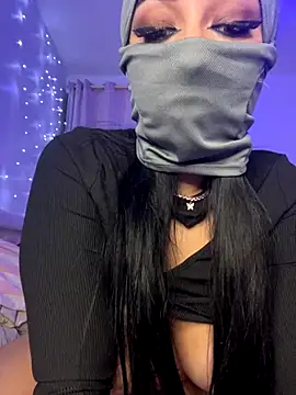 kamila french online show from 11-12-25, 12:11