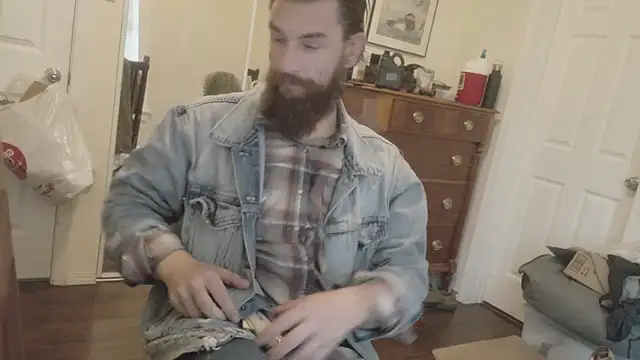 Armyexhibitionistvet online show from 09-16-25, 02:01