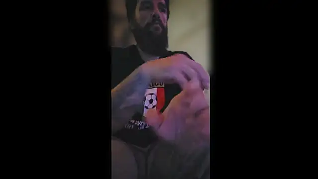 Armyexhibitionistvet online show from 10-07-25, 09:28