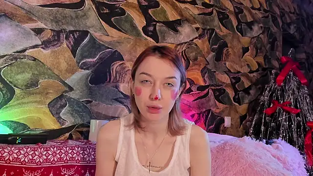 Snapshot of CrystalRey chatting on 12-27-24, 05:42 CrystalRey online show from 12-27-24, 05:42