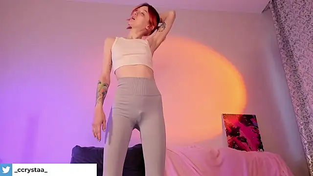 Snapshot of CrystalRey chatting on 01-25-25, 04:02 CrystalRey online show from 01-25-25, 04:02