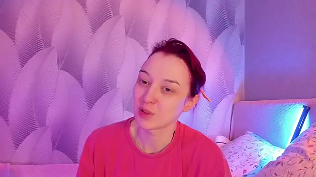 Snapshot of CrystalRey chatting on 03-18-25, 04:58 CrystalRey online show from 03-18-25, 04:58