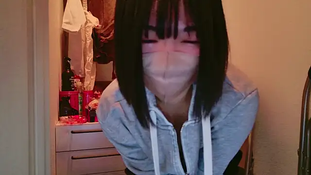 Snapshot of Minami_San chatting on 02-04-25, 03:36 Minami San online show from 02-04-25, 03:36