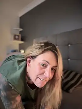 blondebitch2 online show from 01-27-25, 02:35