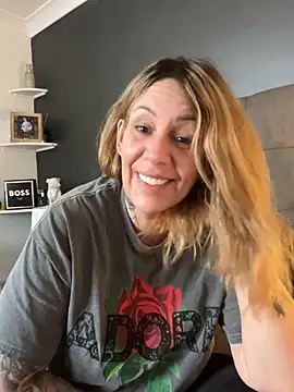 blondebitch2 online show from 02-03-25, 12:14