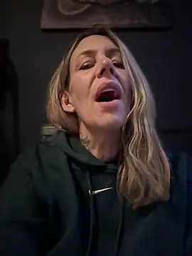 blondebitch2 online show from 02-07-25, 07:18